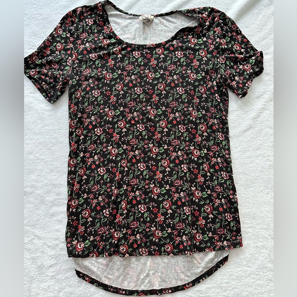 Como Vintage Floral Tee